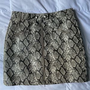 Snakeskin Print Faux Leather Skirt Blank N…